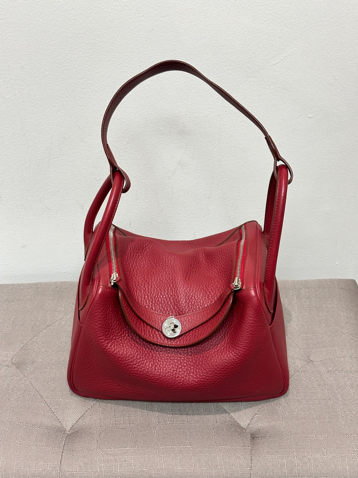 Hermès Bag Clemence Lindy 26