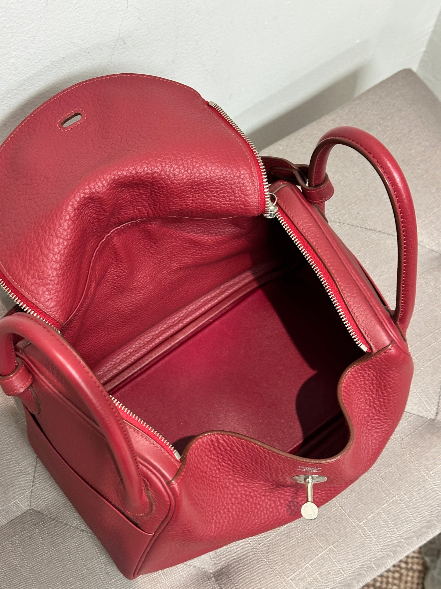Hermès Bag Clemence Lindy 26