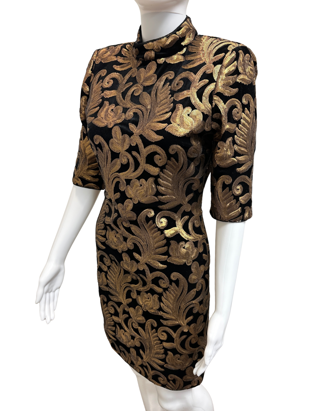 Alice + Olivia Strong Shoulder Sequin Dress