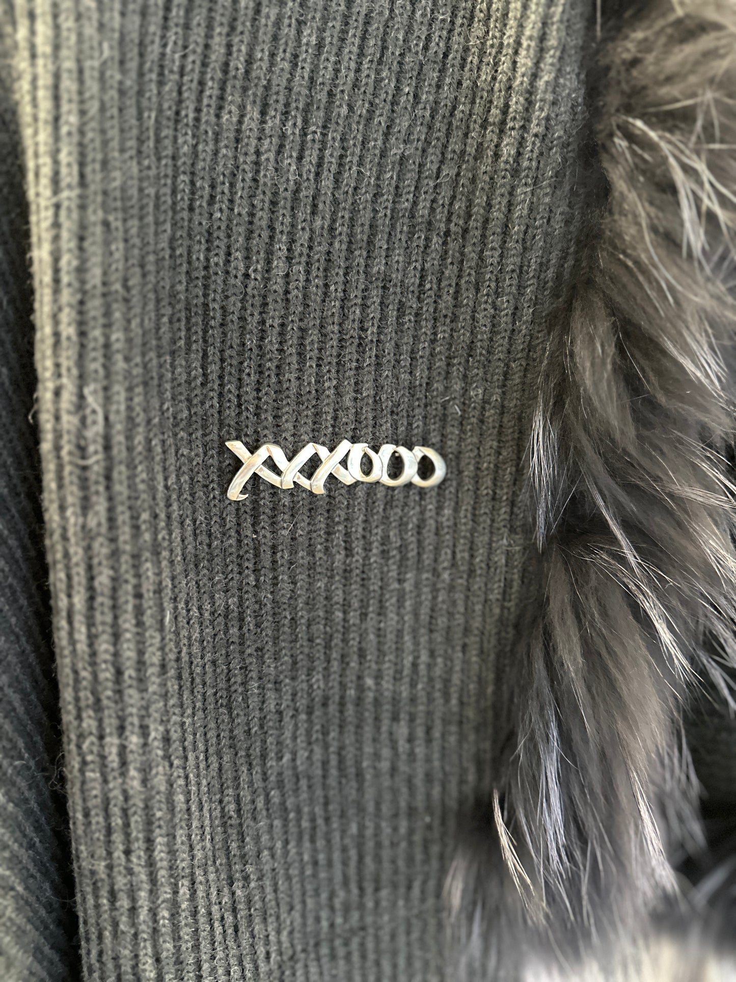 Tiffany & Co. Kisses and Hugs Brooch
