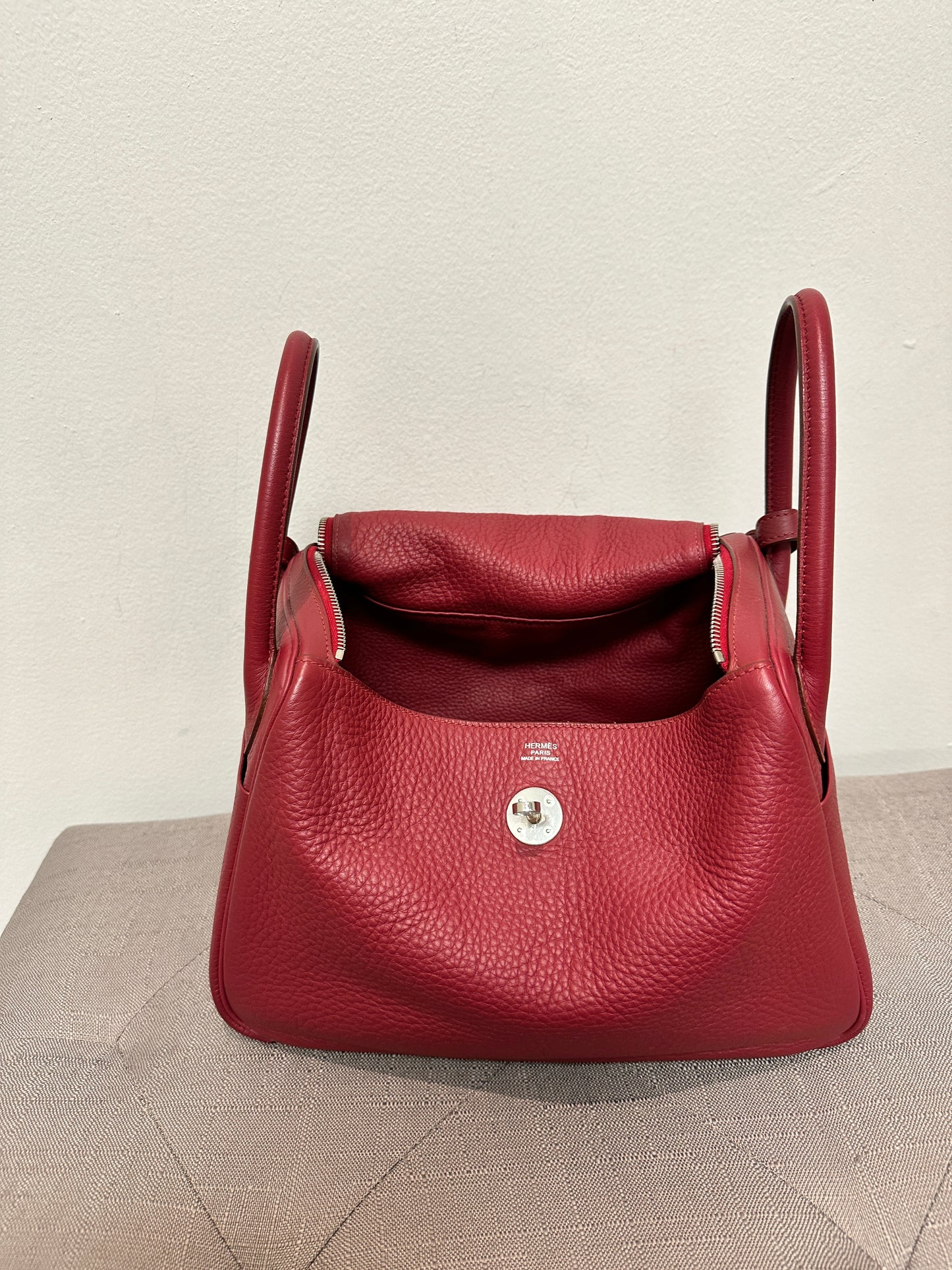 Hermès Bag Clemence Lindy 26