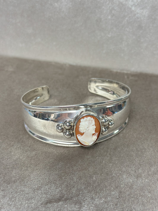 Cameo Esposito Cuff Bracelet