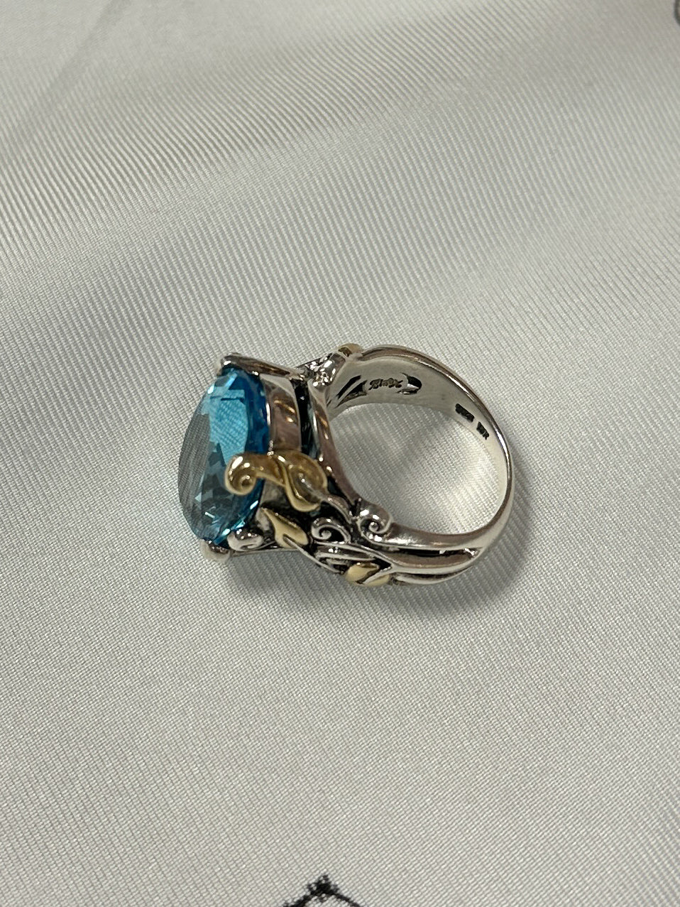 Topaz 18K Barbara Bixby Ring
