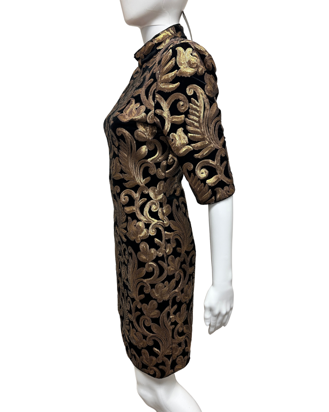 Alice + Olivia Strong Shoulder Sequin Dress